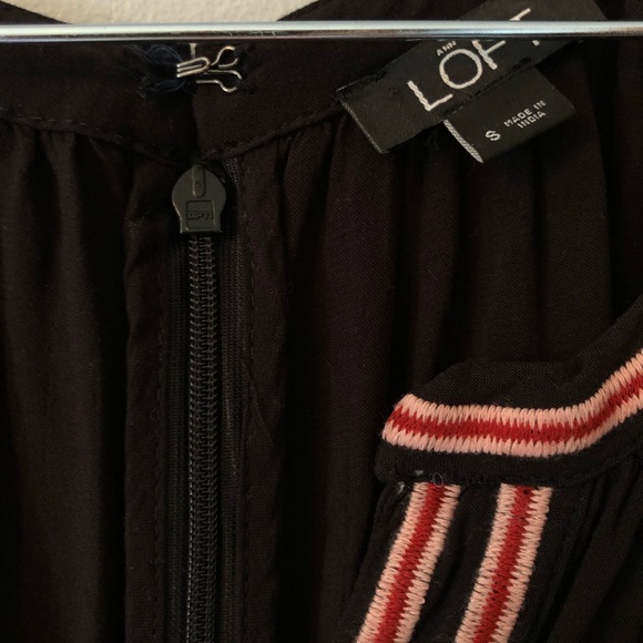 •LOFT Embroidered Split Neck Romper• - Picture 13 of 13